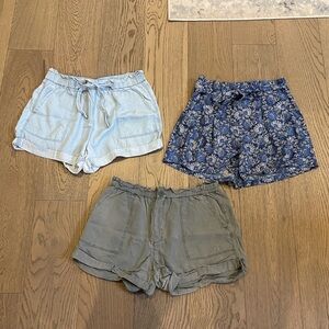 Aerie Light Denim & Olive Shorts, & Socialite Floral Navy